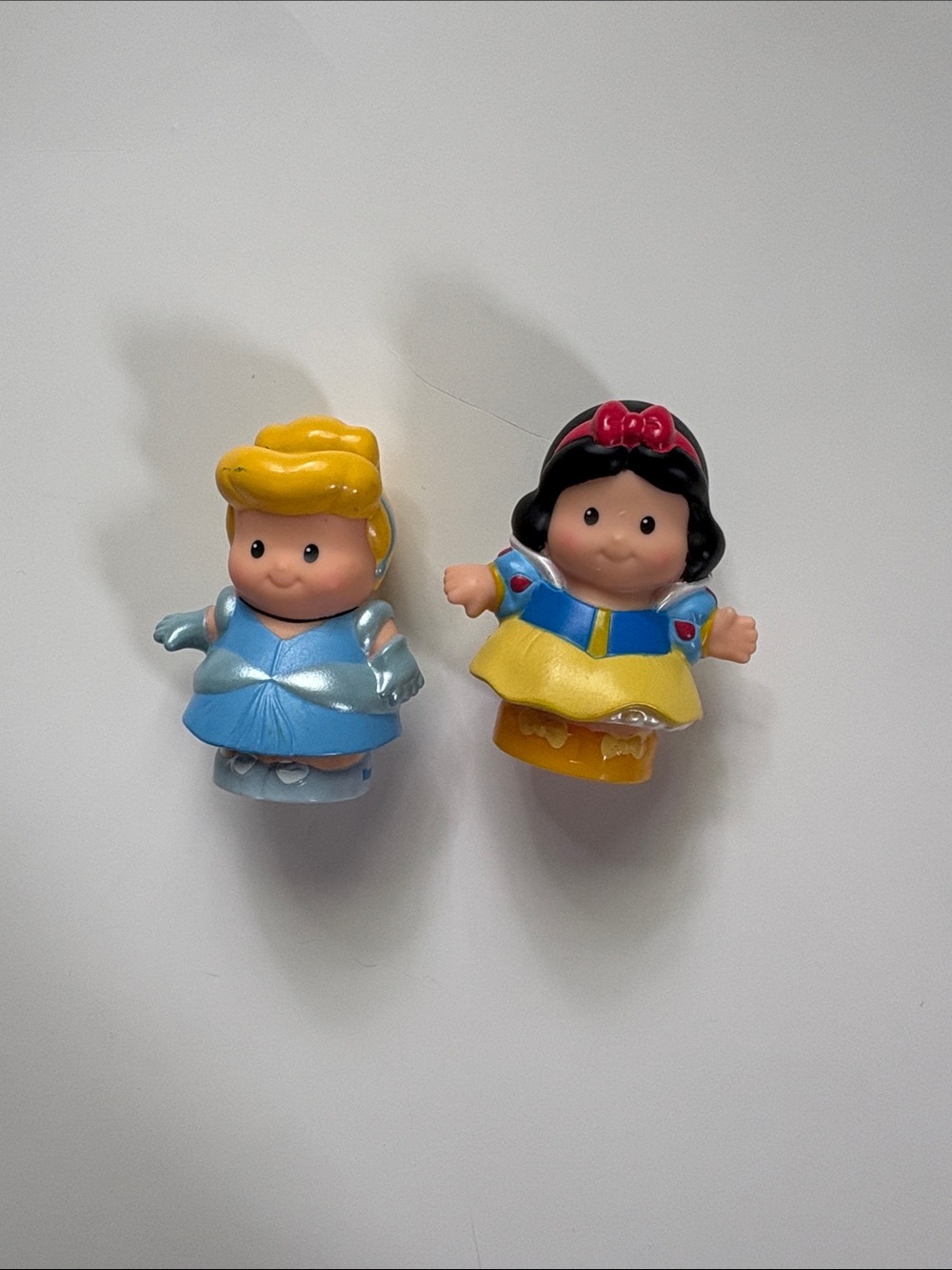 Fisher-Price Little‎ People Snow White Cinderella Lot of 2
